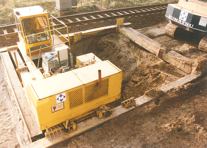 Erdbau Vorschubgeraet