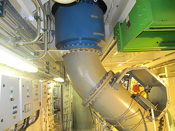 Baggerpumpenraum-TSHD-Eke-Moebius, Druckleitung-mit-Dichtemess-und-Geschwindigkeitsmessanlage