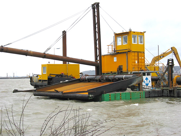 Muehlenberger-Loch-HH-Erweiterung-Airbus-Sandverrieselungsgerät-in-der-Flaeche