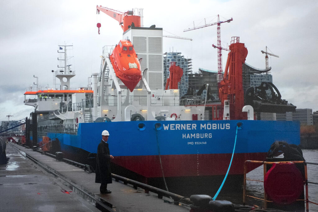 Werner Moebius Hopper